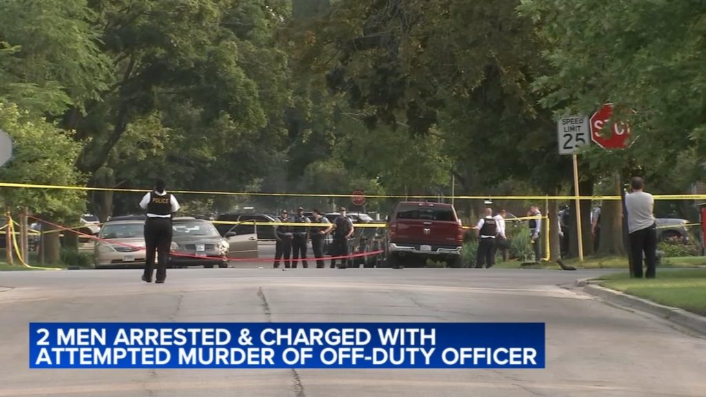 Morgan Park, Chicago shooting: James Robinson, Angel Contreras charged in attempted murder of off-duty CPD officer, police say