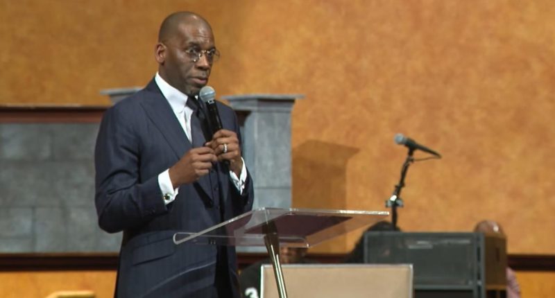 Pastor Jamal Bryant leads 'Target Fast' town hall