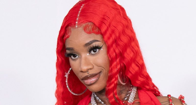 Rapper who Justin Bieber kissed speaks after Hailey drama