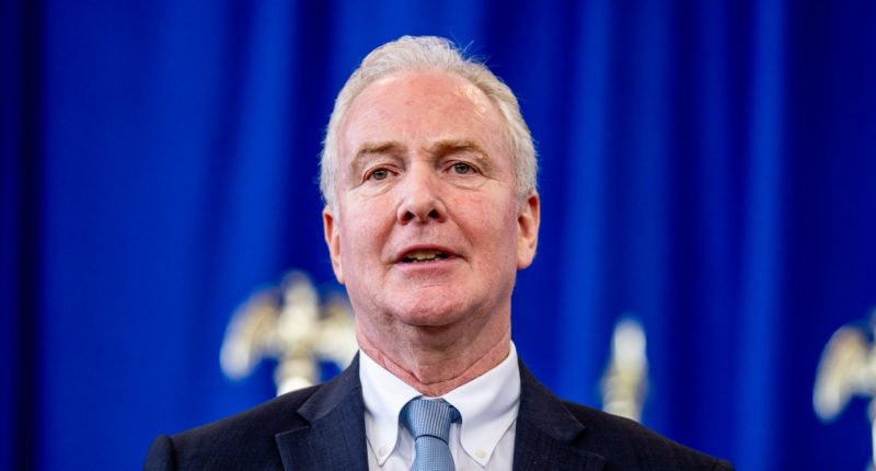 Sen. Chris Van Hollen travels to El Salvador to advocate for Kilmar Abrego Garcia's release