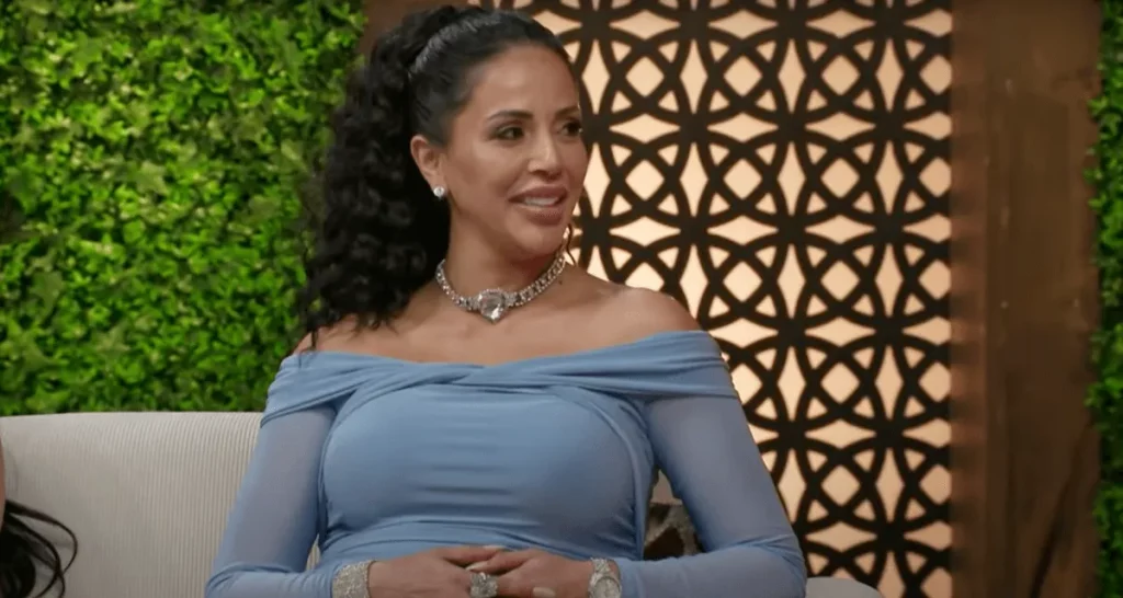 She Doesn’t Love Gino or Matt