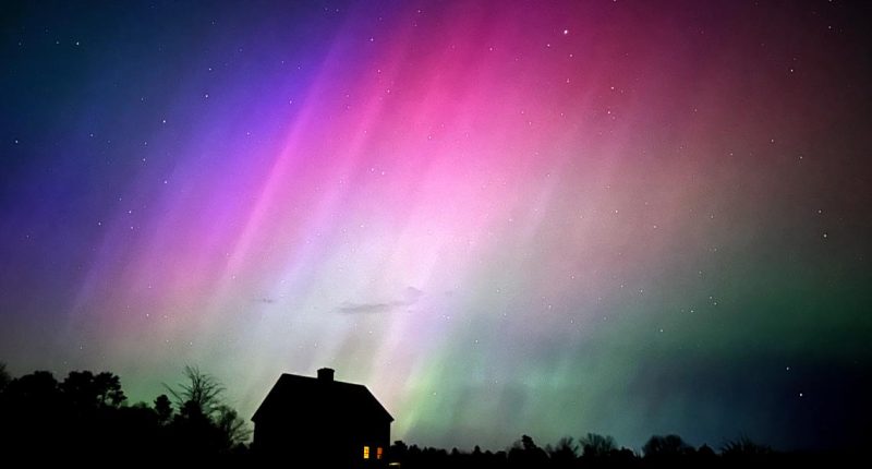 Solar storm could light up US skies with auroras