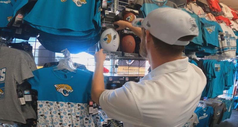 Sports store spends $30,000 on Travis Hunter merchandise