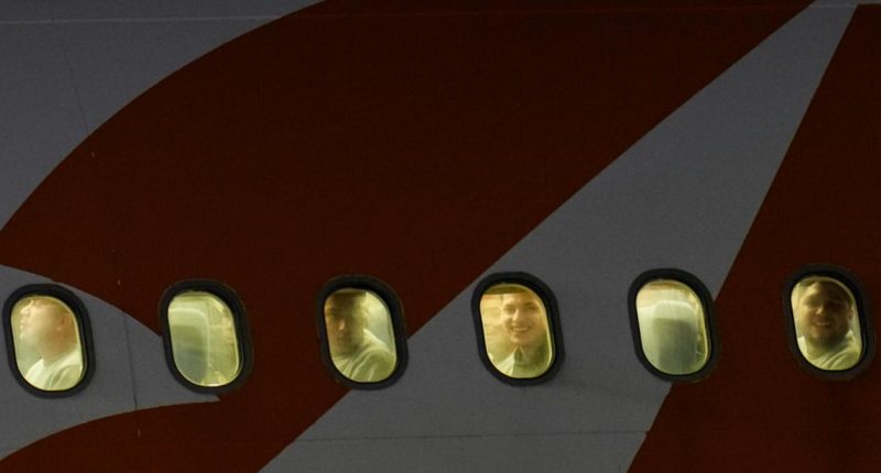 Supreme Court allows Venezuelan deportations with hearings