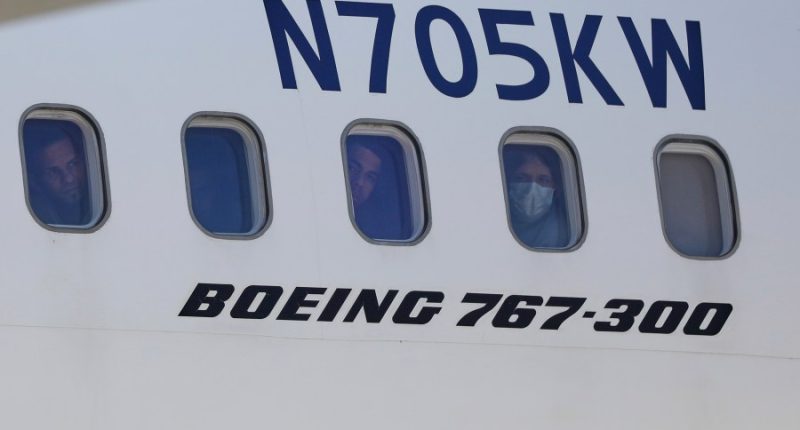 Supreme Court blocks, for now, new deportations under 18th century wartime law