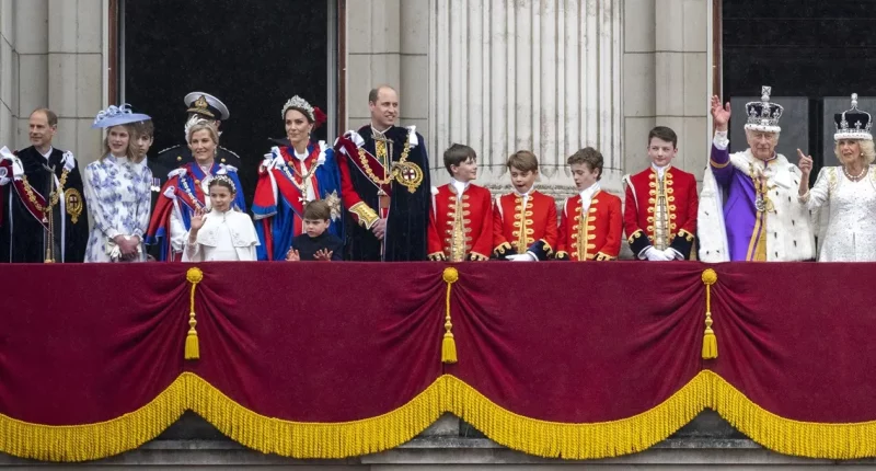 The Royals' Strict Toilet Paper Rule and Other Palace Bathroom Dos and Don'ts They Follow