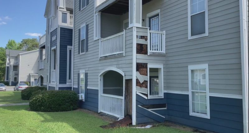 The Vault apartments asks all residents to move out by Friday for 'dangerous' structural damage