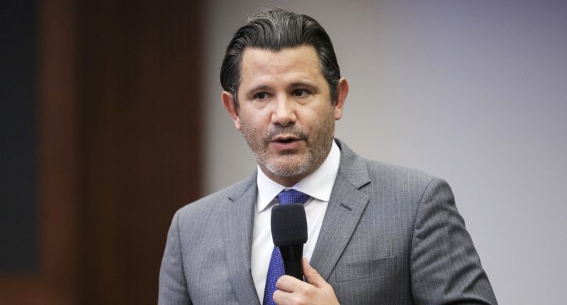Top Democrat in the Florida state Senate says his party is 'dead' and registers as independent