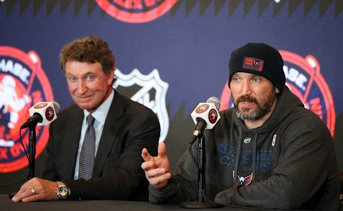 Wayne Gretzky and Alex Ovechkin at a glance