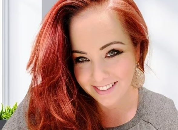 Headshot of Allison Havemann-Niedrach.