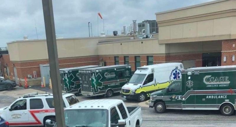 32 injured in Missouri shuttle bus crash: Authorities