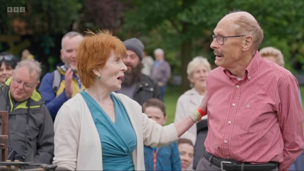 Antiques Roadshow couple floored by value of item found in pig manure