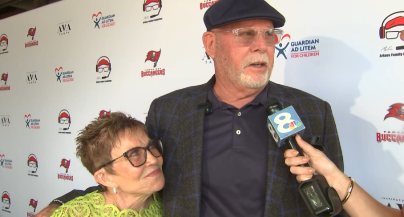 Arians Family Foundation hosts 'Dinner with a Buccaneer' event to help abused, neglected kids