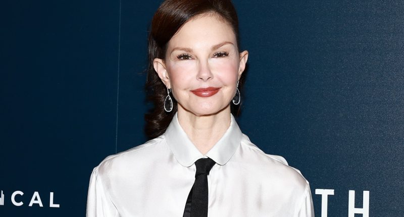 Ashley Judd Speaks Her Truth in New Judd Family Doc: “I Found My Mother”