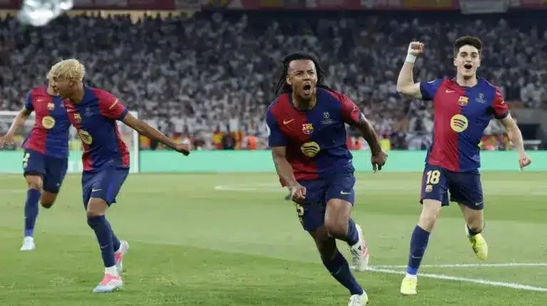 Barcelona target 42-year record in Sunday
