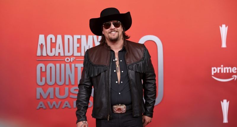 Country music singer, former college football player arrested