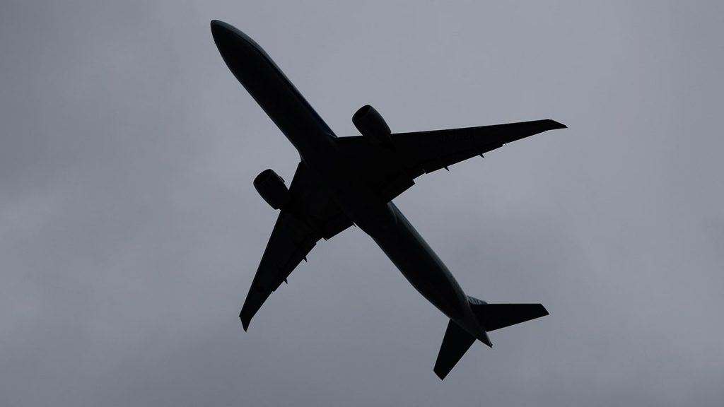 Drone near-misses surge at busiest US airports amid rise in unauthorized flights