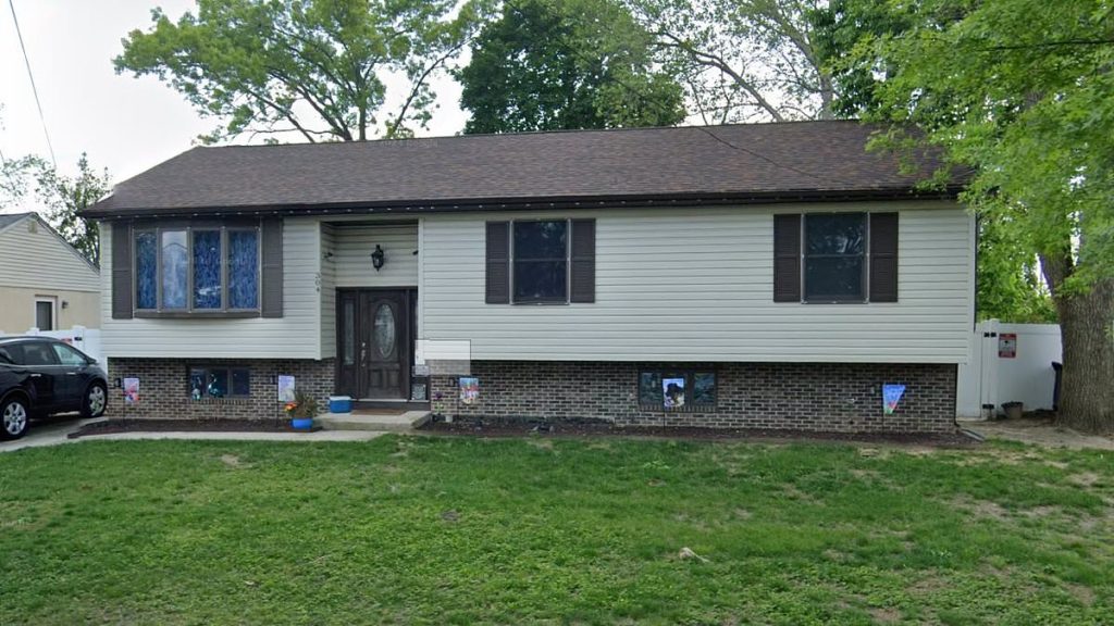 Girl escapes house of horrors where she was held captive for years