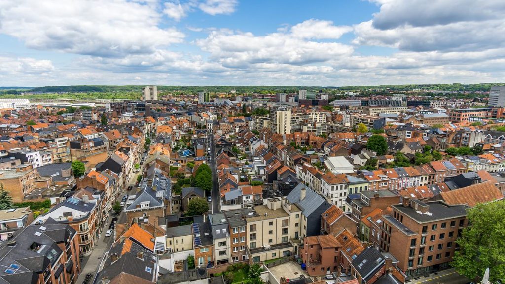 I fled California and now survive on $1,100 a month in European city