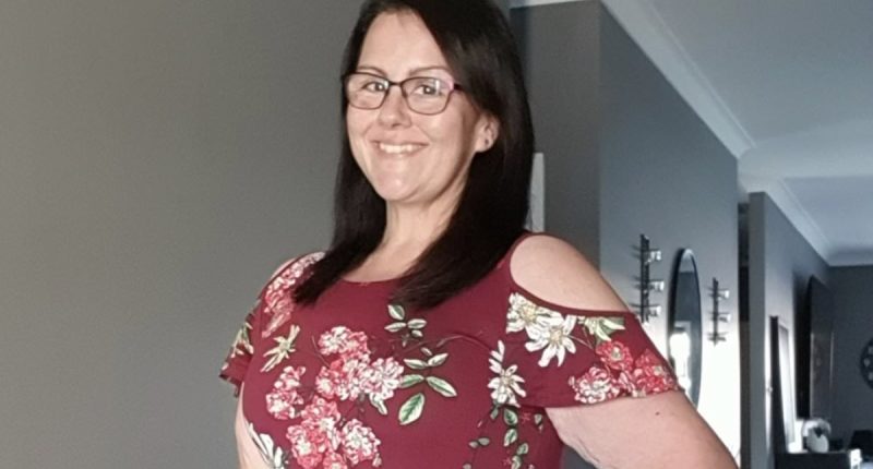 I was so fat, I couldn't even wear shoes. This is how I lost 130 kilos