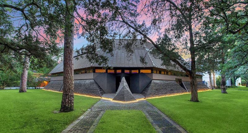 Insane Darth Vader home is sold for $3.35 million