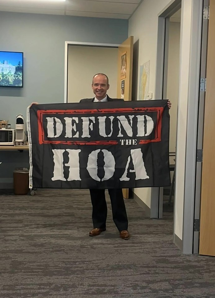 Man blasts ‘sheer harassment’ by HOA as woman takes weekly pics of his house – he’s been flooded with angry letters