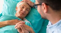My estranged aunt is in hospice care — how should I say goodbye?
