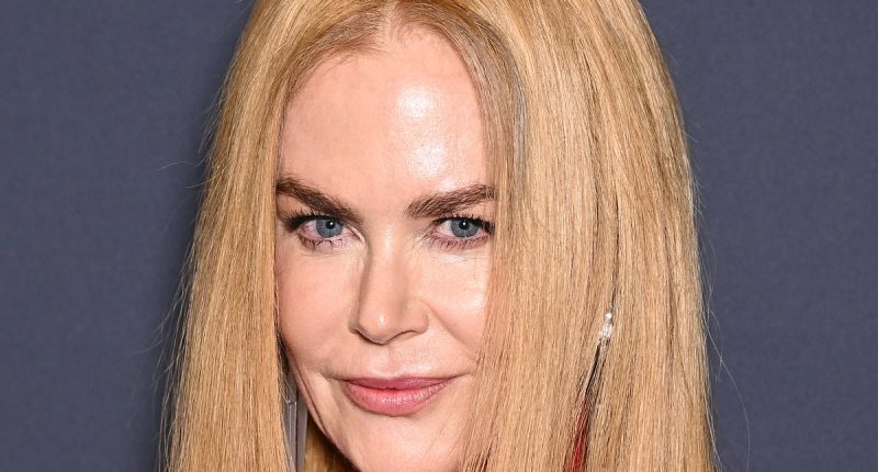 Nicole Kidman suffers an epic fail with her wig  at Cannes