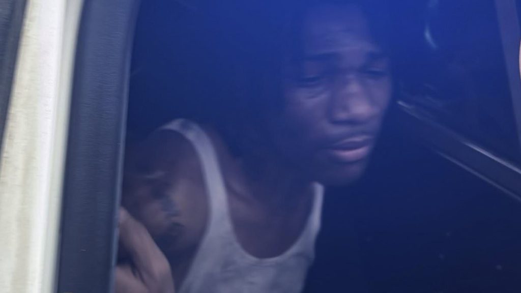 Panic as 10 violent criminals escape jail and remain on the run