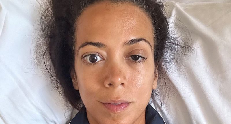 Rise of bulging eyes in women over 40 and symptoms you can't ignore