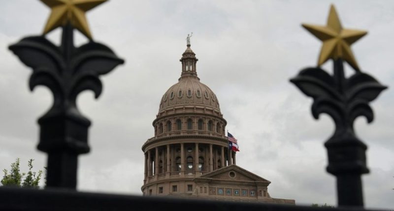 Texas House approves repealing ban on 'homosexual conduct'