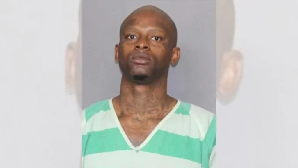 Texas escaped inmate considered armed and dangerous after psychiatric hospital break