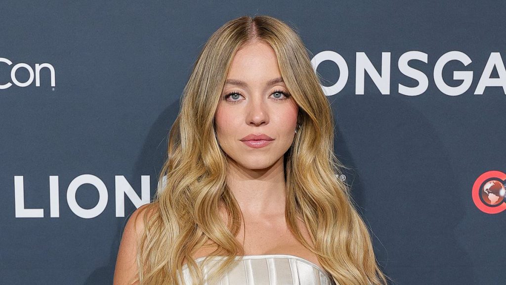 The new hair salon trend saving women THOUSANDS amid recession fears