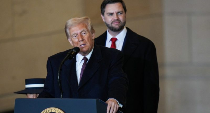 Vance defends Trump’s AI pope photo