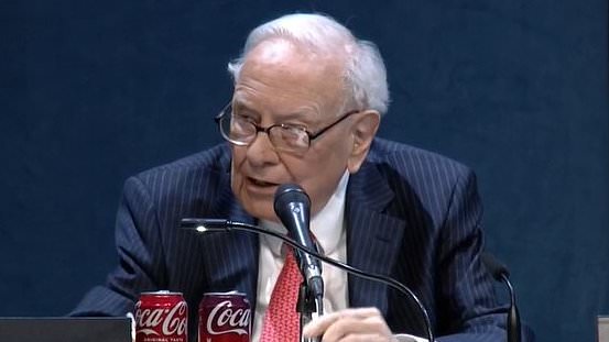 Warren Buffett announces he is stepping down from Berkshire Hathaway