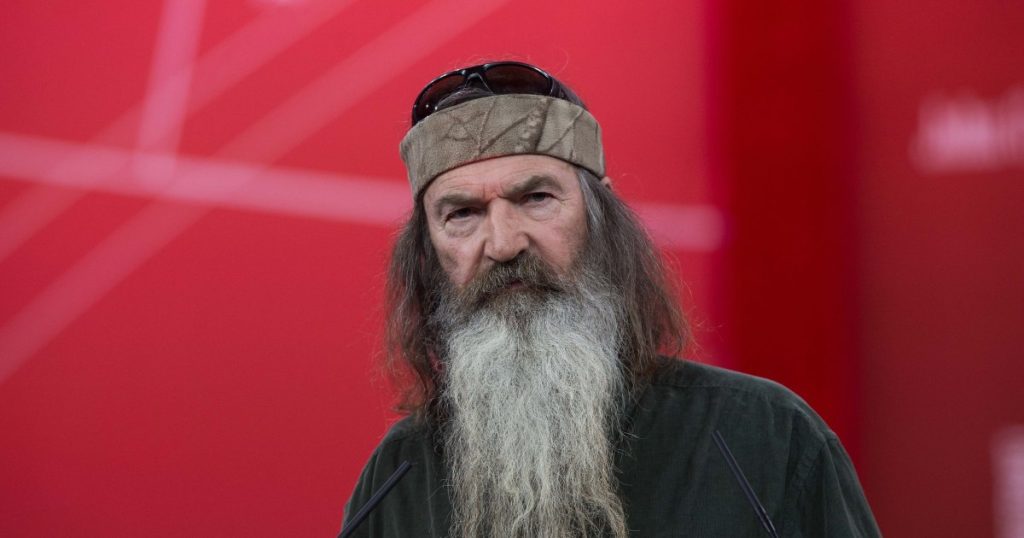 ‘Duck Dynasty’ Star Phil Robertson Dies Following Alzheimer’s Battle