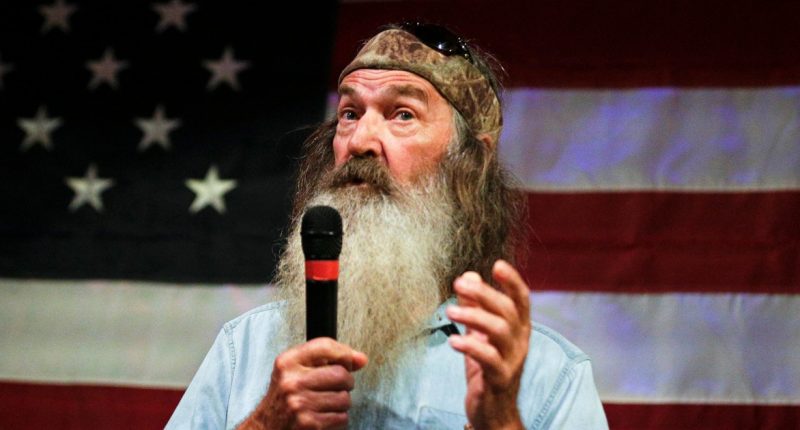 'Duck Dynasty' founding father Phil Robertson dies at 79