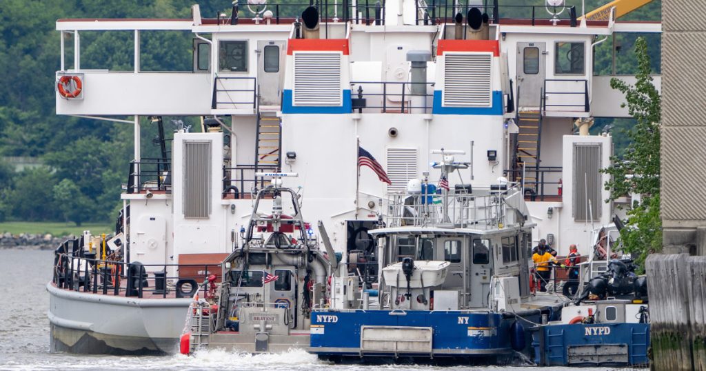 1 dead in New York sewage-boat explosion on Hudson River