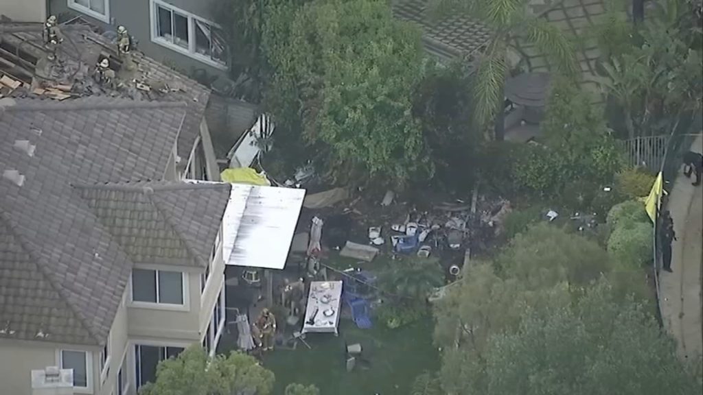 2 people, 1 dog killed after small plane crashes into homes in Simi Valley, California, officials say