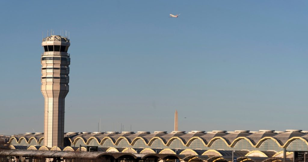 2 planes were ordered to ‘go around’ because of  Army copter near Reagan Airport