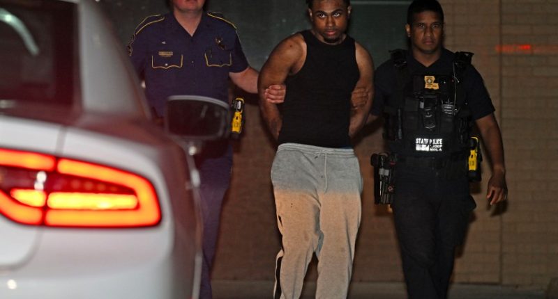 3 more of the 10 escapees from a New Orleans jail are captured, leaving 2 on the run, officials say