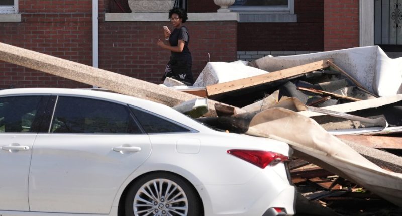 At least 4 dead after tornado and severe storm batters St. Louis, mayor says
