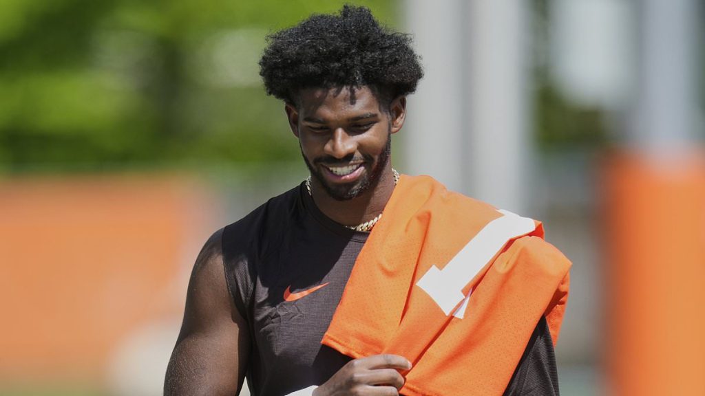 Browns rookie Shedeur Sanders speaks out on Donald Trump, Tom Brady's support and fires back at NFL critics