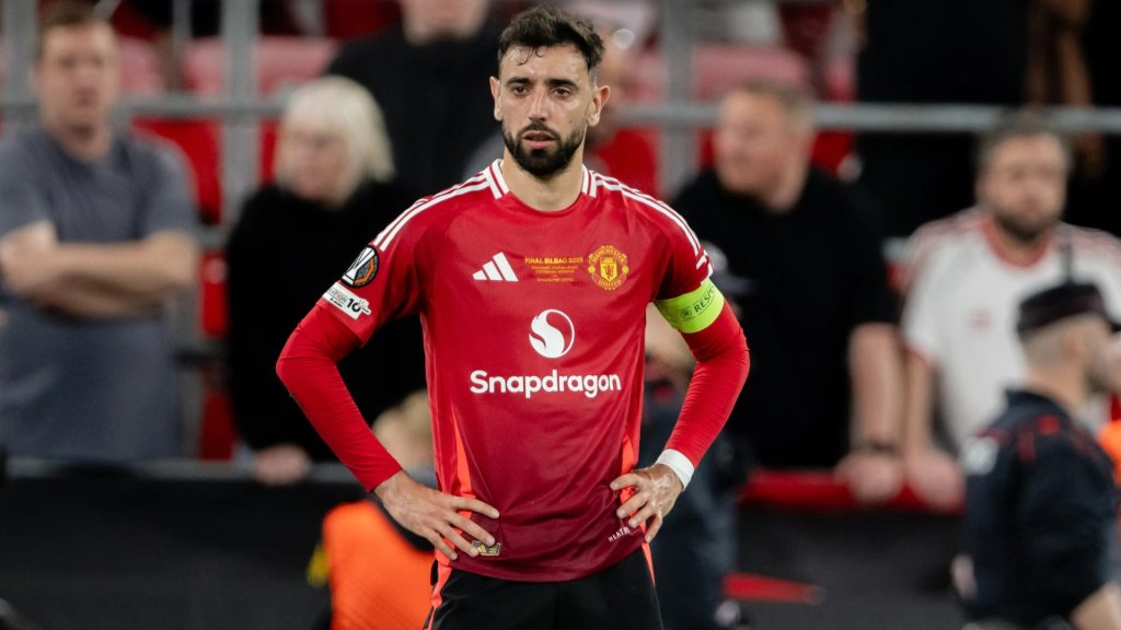Bruno Fernandes buyer emerges as Saudi club ready to tempt Man United with £100m offer