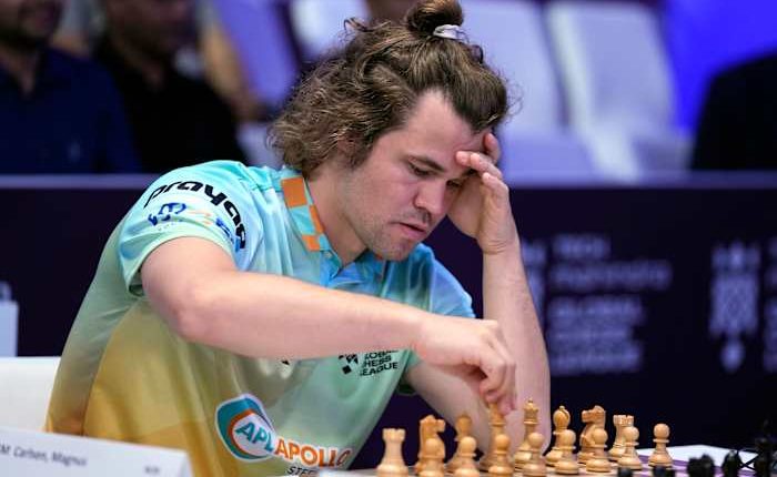 Chess grandmaster Magnus Carlsen is forced into a draw in a showdown against ‘the world’