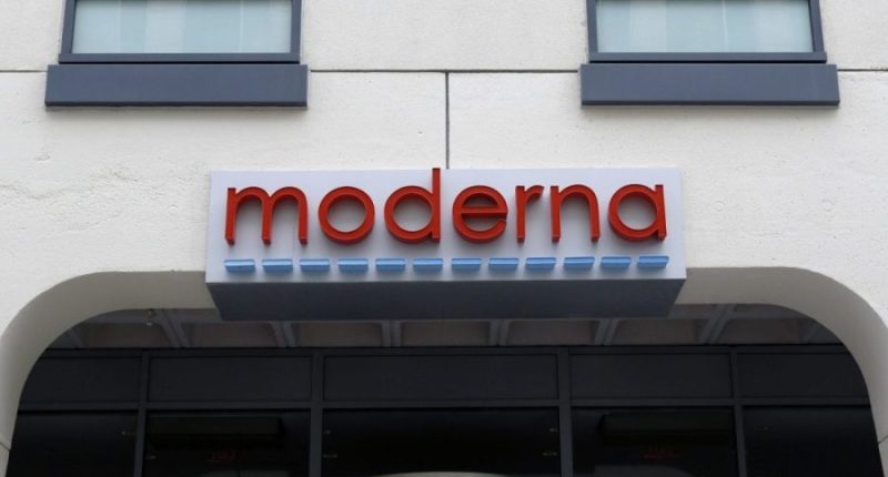HHS cancels funding for Moderna vaccines to fight pandemic flu