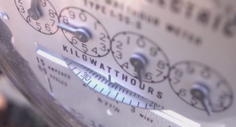 Illinois lawmakers hold hearing on transmission lines in hopes to lower energy costs