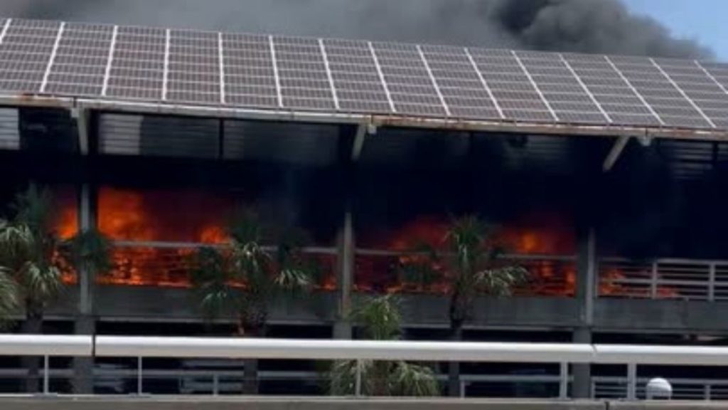 JAX airport closes following multi-vehicle fire in parking garage