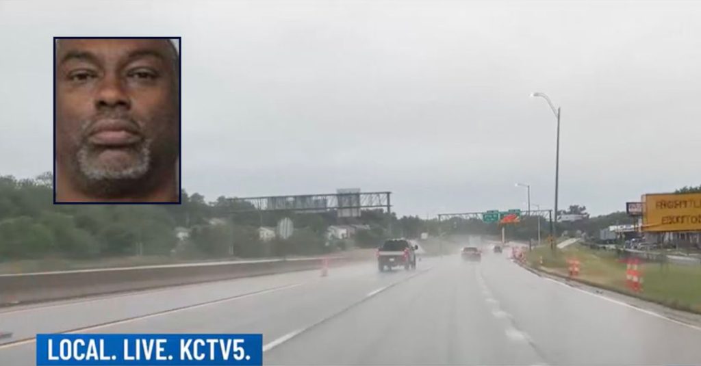 Man shot at driver who refused 'last minute' merge: Cops