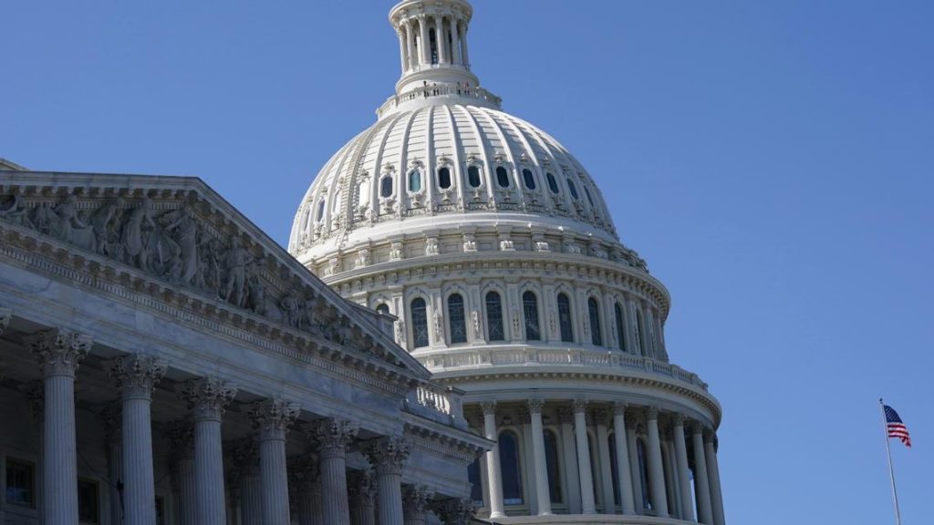 Moody's downgrades US credit rating over rising debt